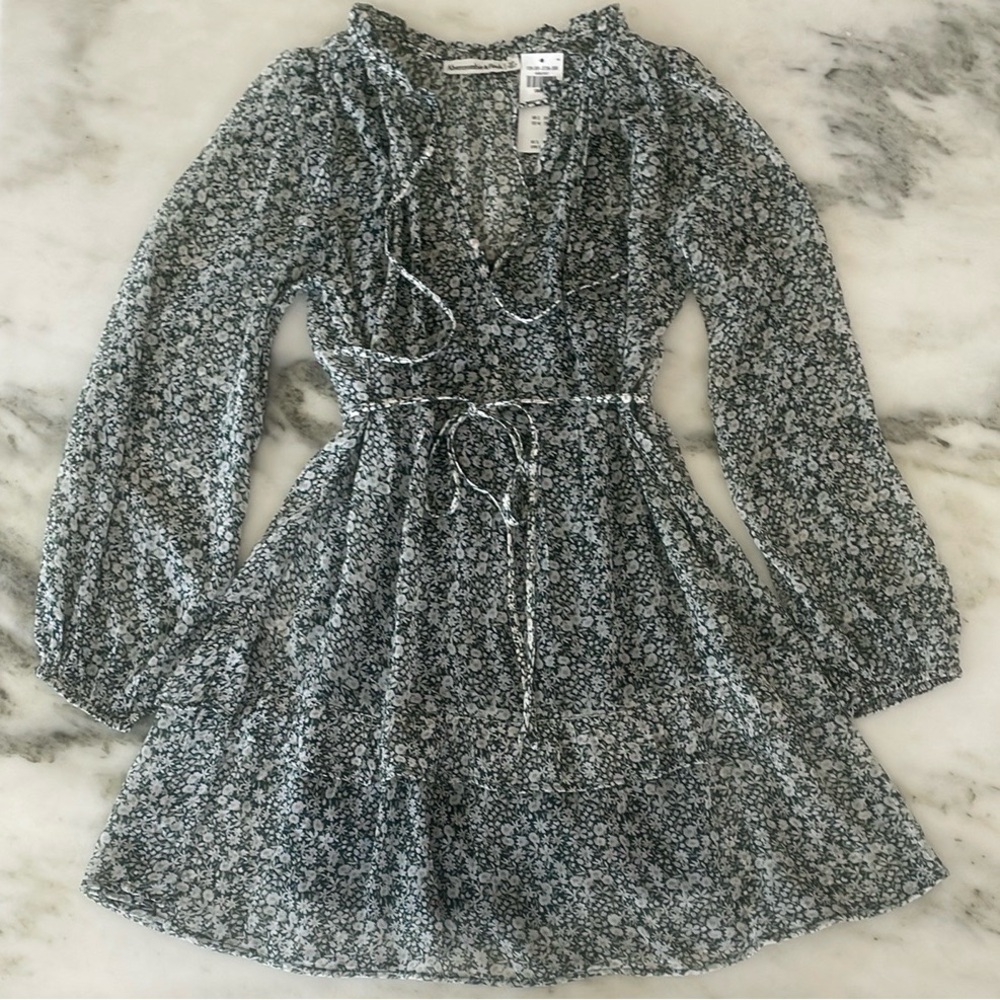 NWT Abercrombie & Fitch Floral Long Sleeve Dress, women’s size small, petite